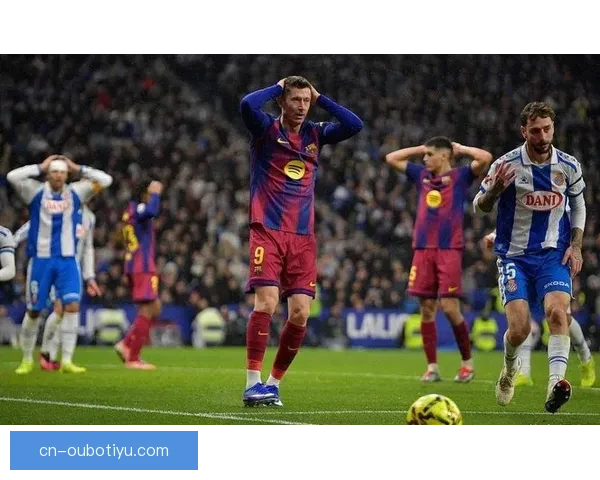 巴萨冬窗将官宣塔瓦雷斯中锋