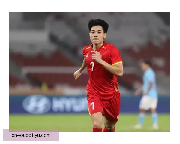 阮庭北禁区失误VAR救险越南